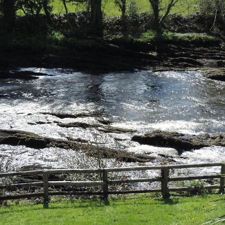 Ouvane Falls Inn Ballylickey Exterior foto