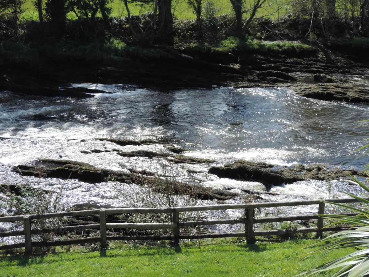 Ouvane Falls Inn Ballylickey Exterior foto